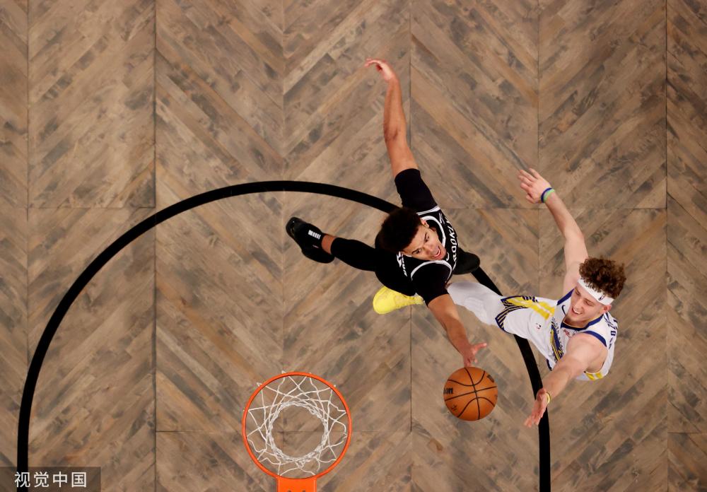 相比之下 相比之下