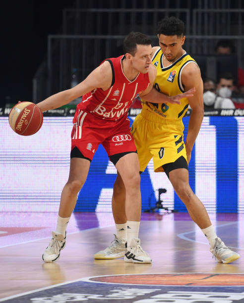 支球队之间 支球队之间